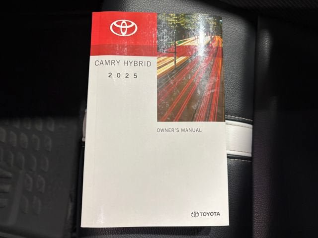 Certified 2025 Toyota Camry SE FWD image 31