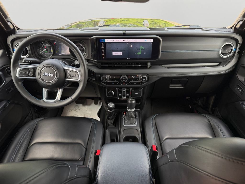 Used 2024 Jeep Wrangler High Altitude AWD/4WD image 17