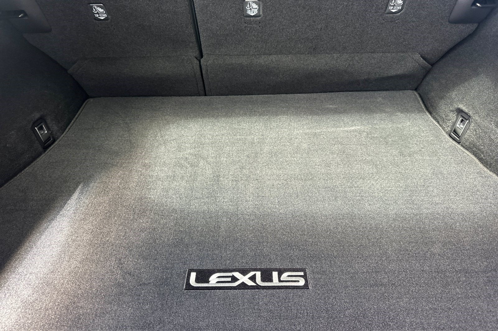 Certified 2023 Lexus RZ 450e Premium w/ Technology Package AWD/4WD image 19