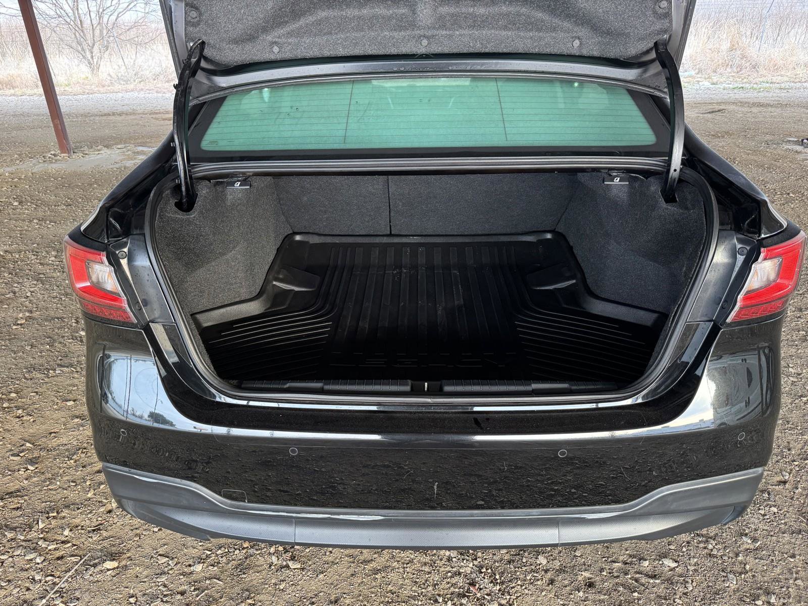 Used 2022 Subaru Legacy Limited image 32