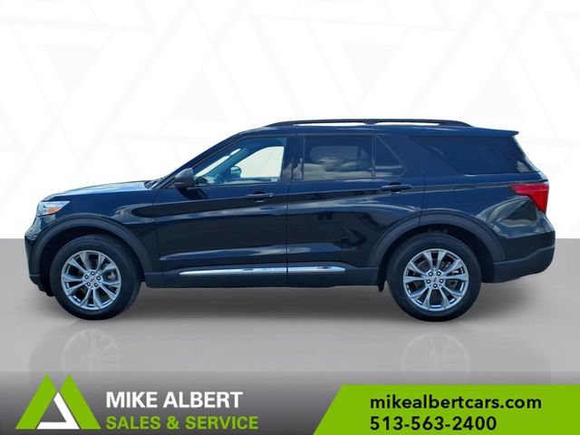 Used 2023 Ford Explorer XLT w/ Equipment Group 202A AWD/4WD image 4