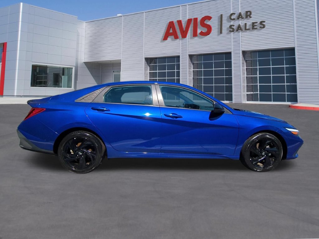 Used 2026 Hyundai Elantra Sport FWD image 5