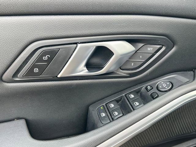 Used 2025 BMW 330i xDrive Sedan image 15