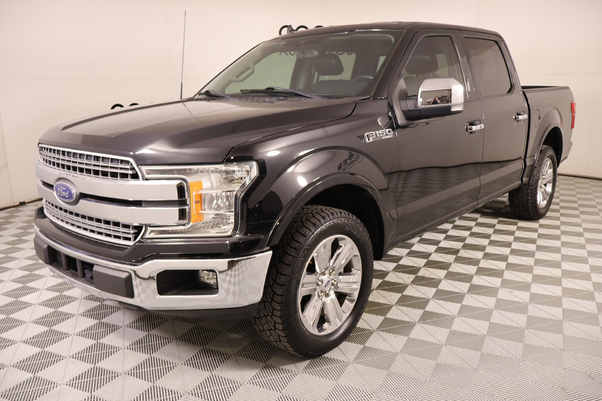 Used 2020 Ford F150 Lariat RWD image 12