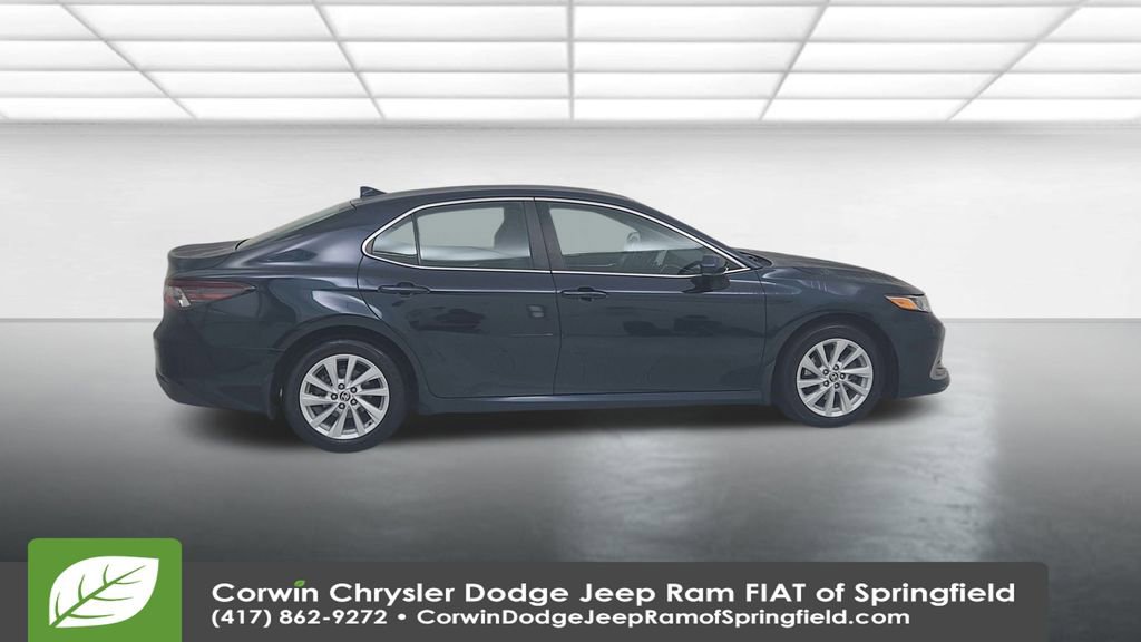 Used 2021 Toyota Camry LE image 16