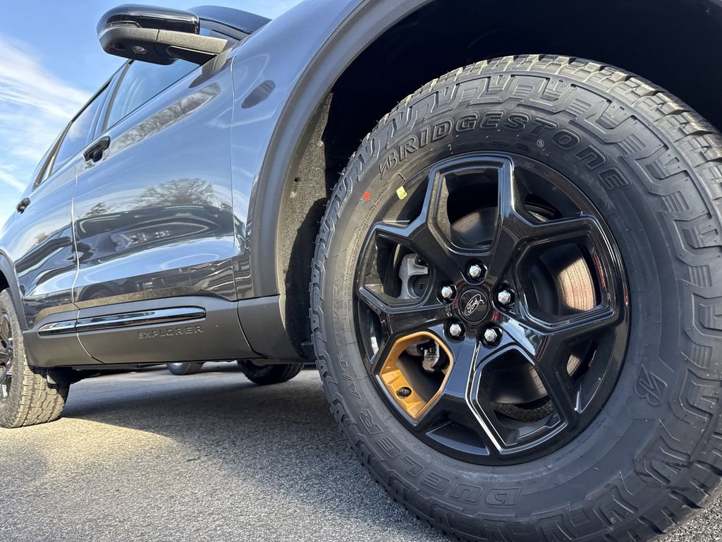 Used 2026 Ford Explorer Tremor w/ Tremor Convenience Package image 7