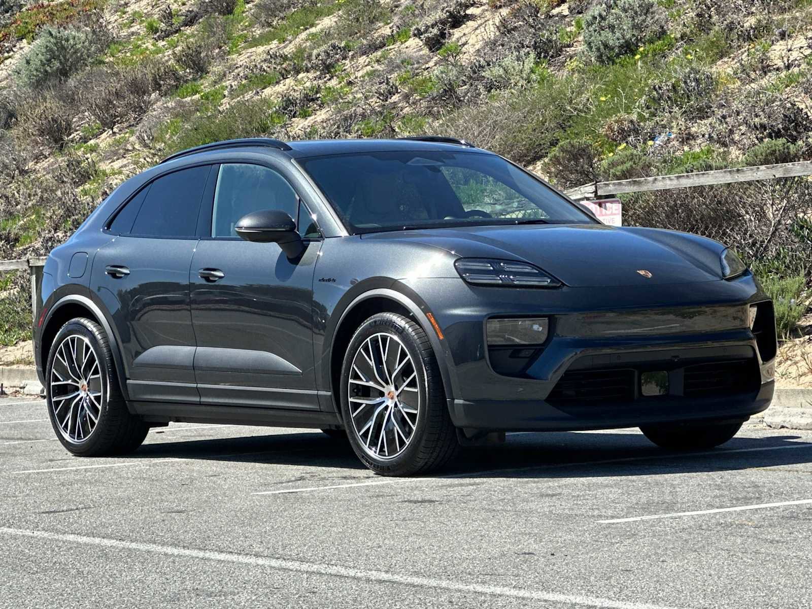 New 2026 Porsche Macan Electric RWD image 10