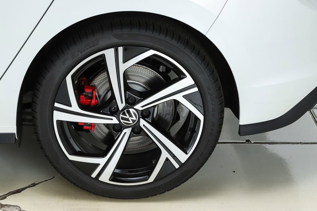 New 2026 Volkswagen GTI SE image 6