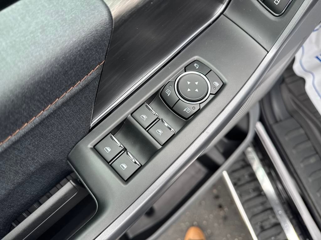 New 2025 Ford F150 Lariat w/ Equipment Group 502A High image 11