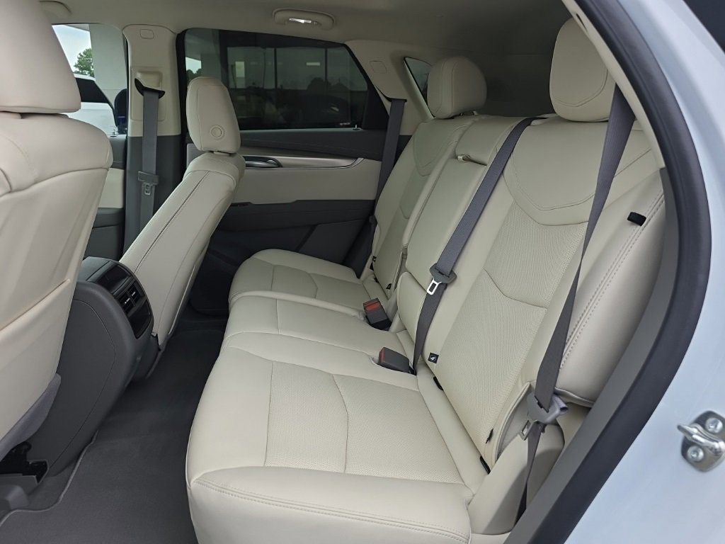 New 2025 Cadillac XT5 Premium Luxury w/ Technology Package image 7