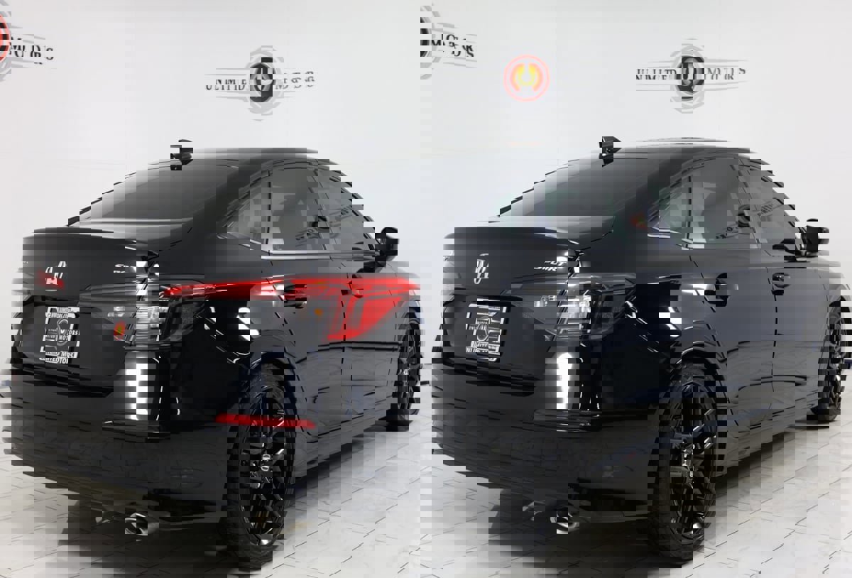 Used 2023 Honda Civic Sport image 3