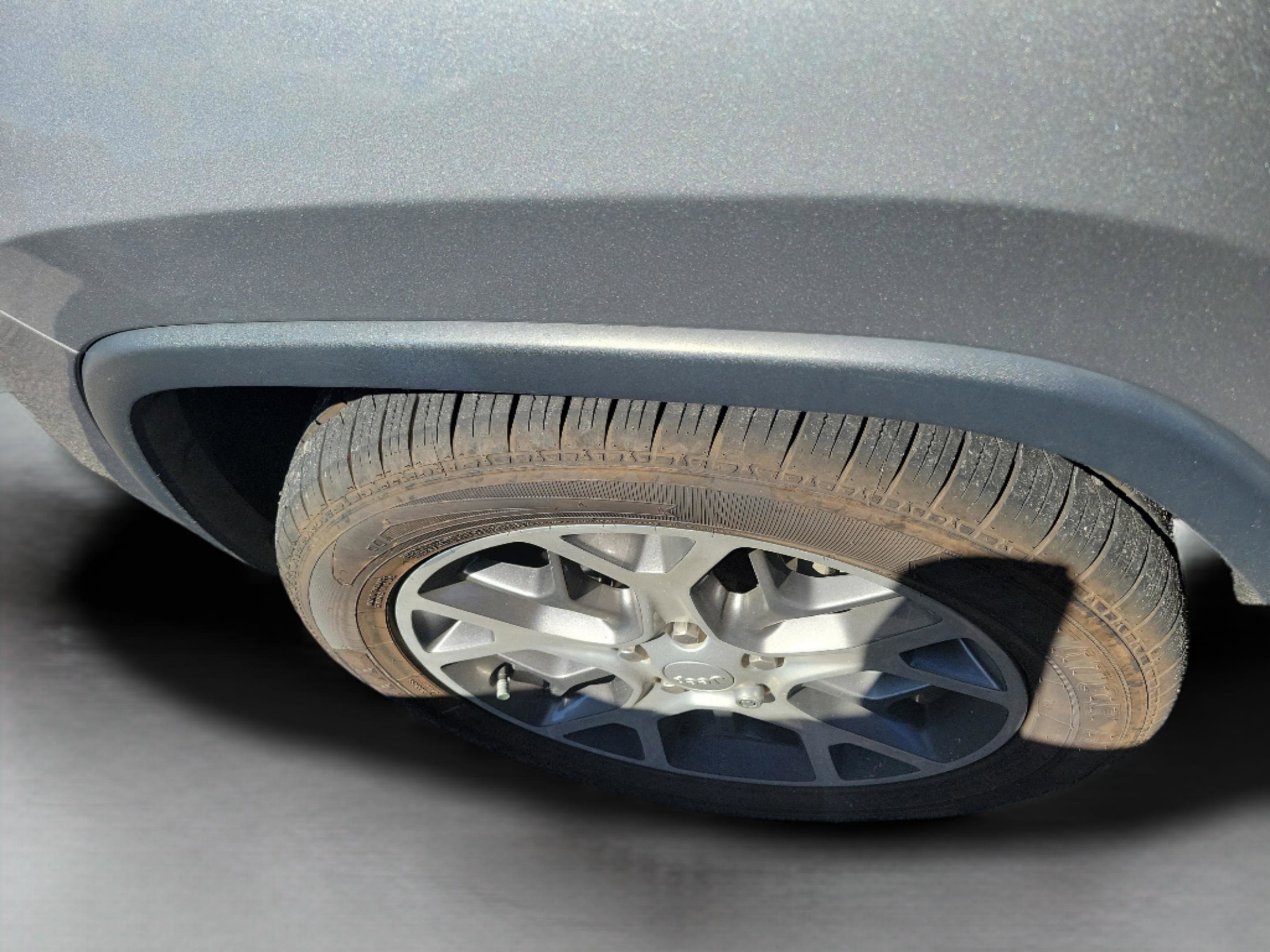 Used 2019 Jeep Grand Cherokee Limited image 29