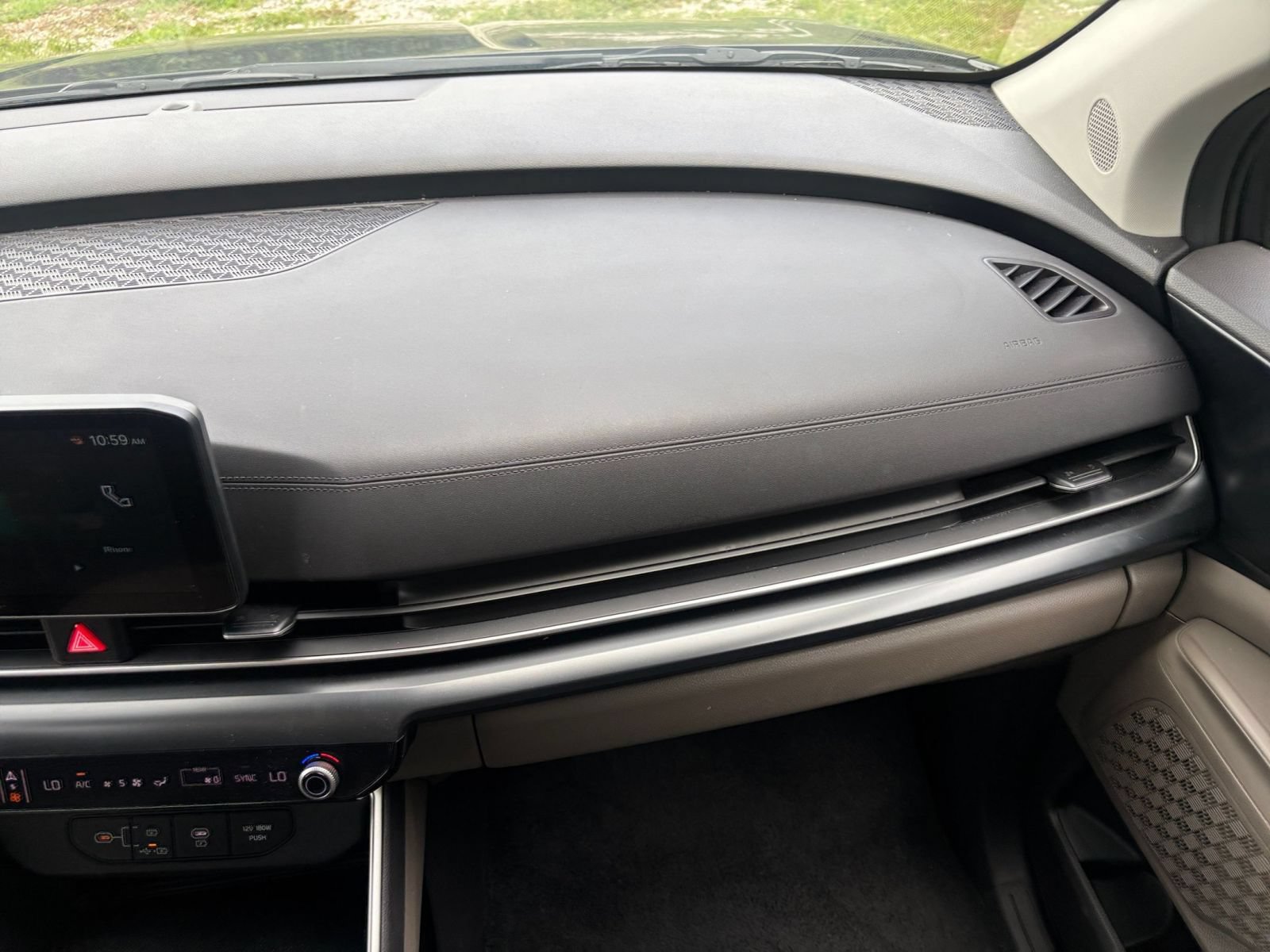 Used 2026 Kia Carnival FWD image 37