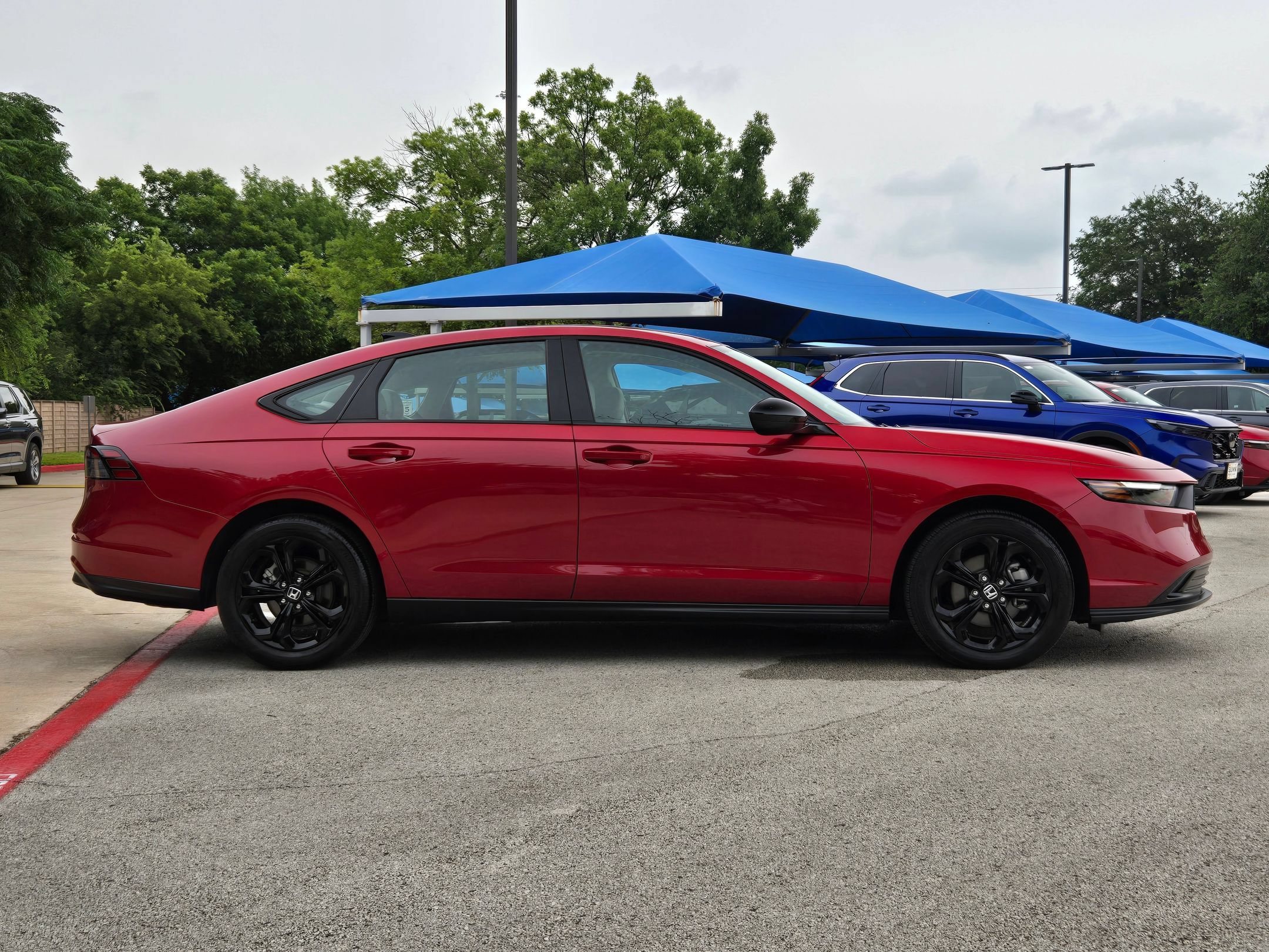 Used 2025 Honda Accord SE image 2