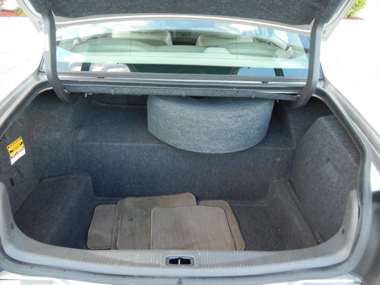 Used 2007 Lincoln Town Car Signature image 42