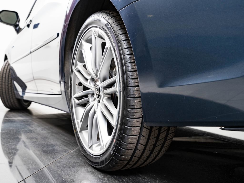 Used 2021 Toyota Avalon Limited w/ Advanced Safety Package FWD image 48