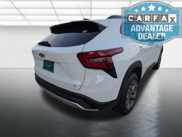 Used 2025 Chevrolet Trax LT FWD image 30