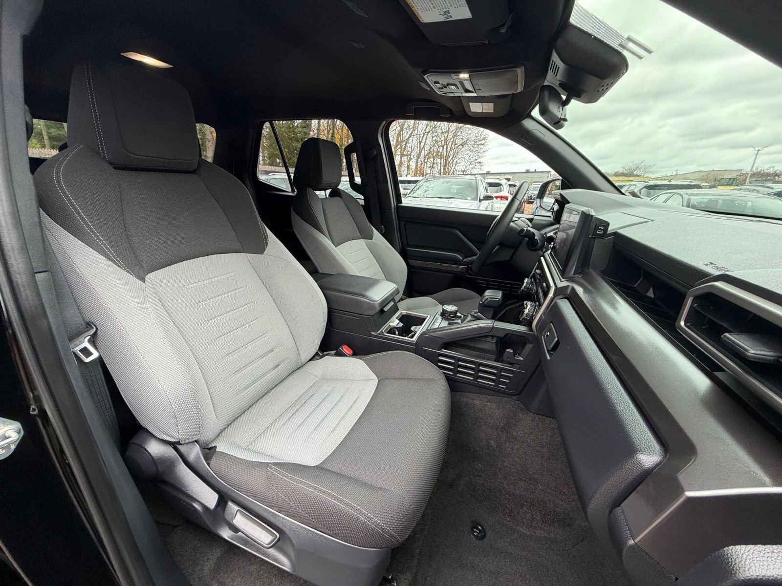 Used 2025 Toyota 4Runner TRD Off-Road image 36