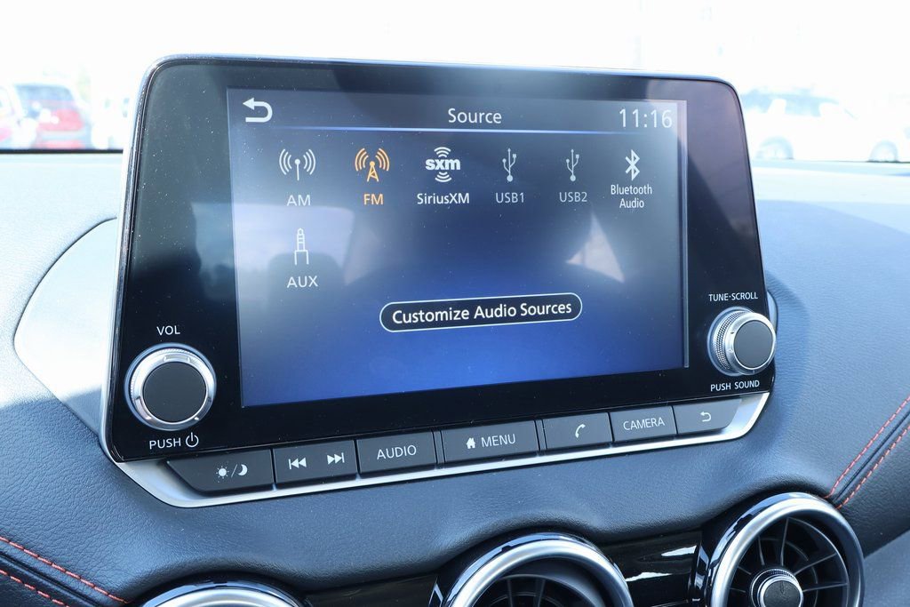 New 2025 Nissan Sentra SR image 3