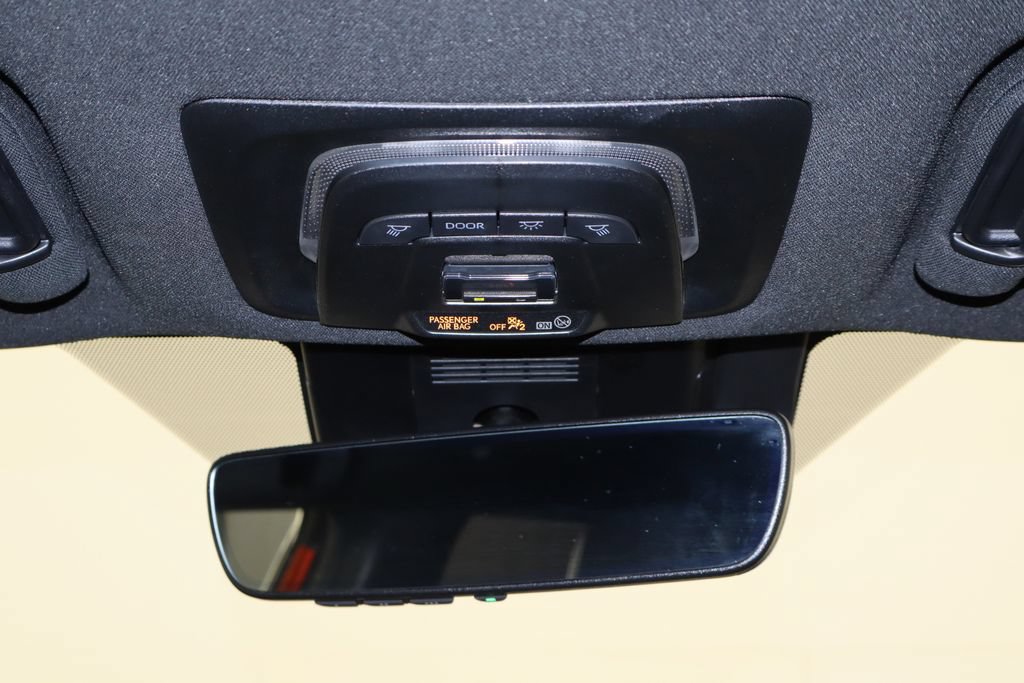 Used 2023 Subaru Solterra AWD image 28