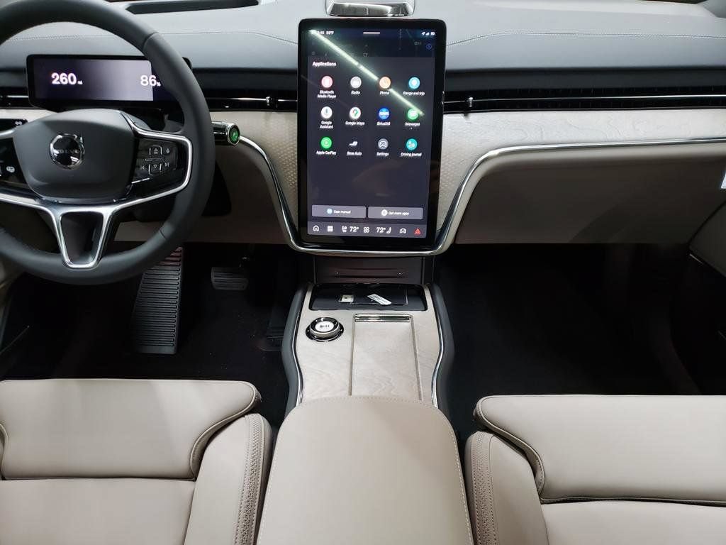 New 2025 Volvo EX90 Ultra w/ Protection Package Premier AWD/4WD image 9