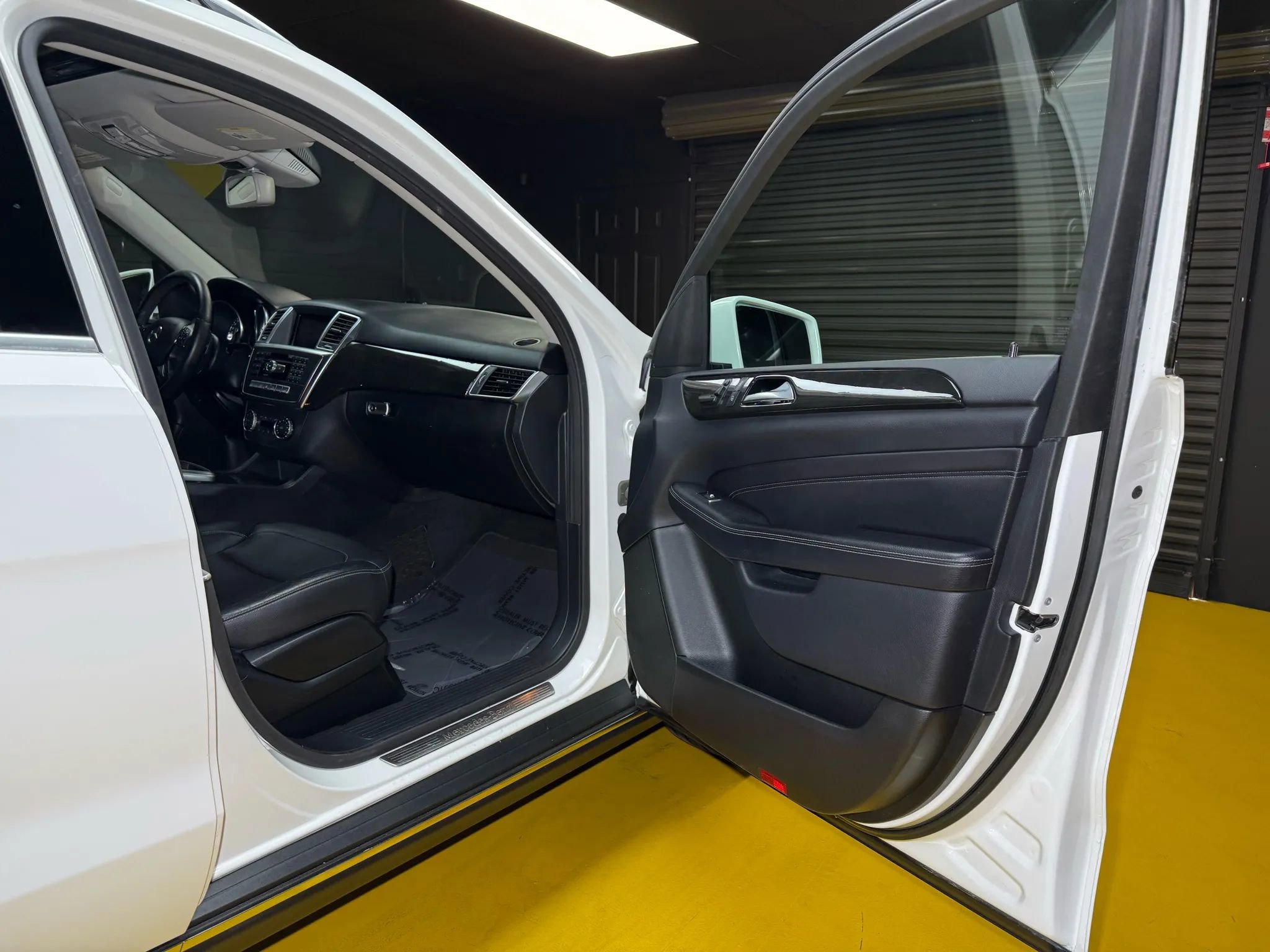 Used 2015 Mercedes-Benz ML 350 4MATIC w/ Premium 1 Package image 33