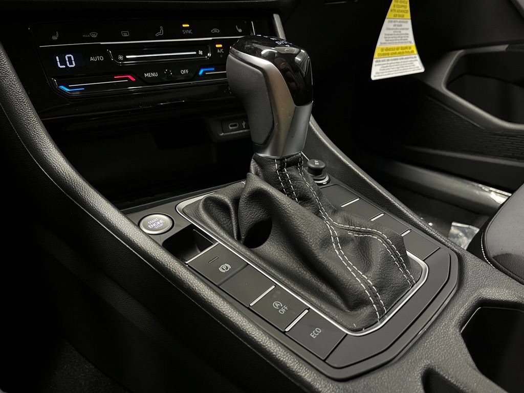 New 2027 Volkswagen Jetta SE FWD image 11