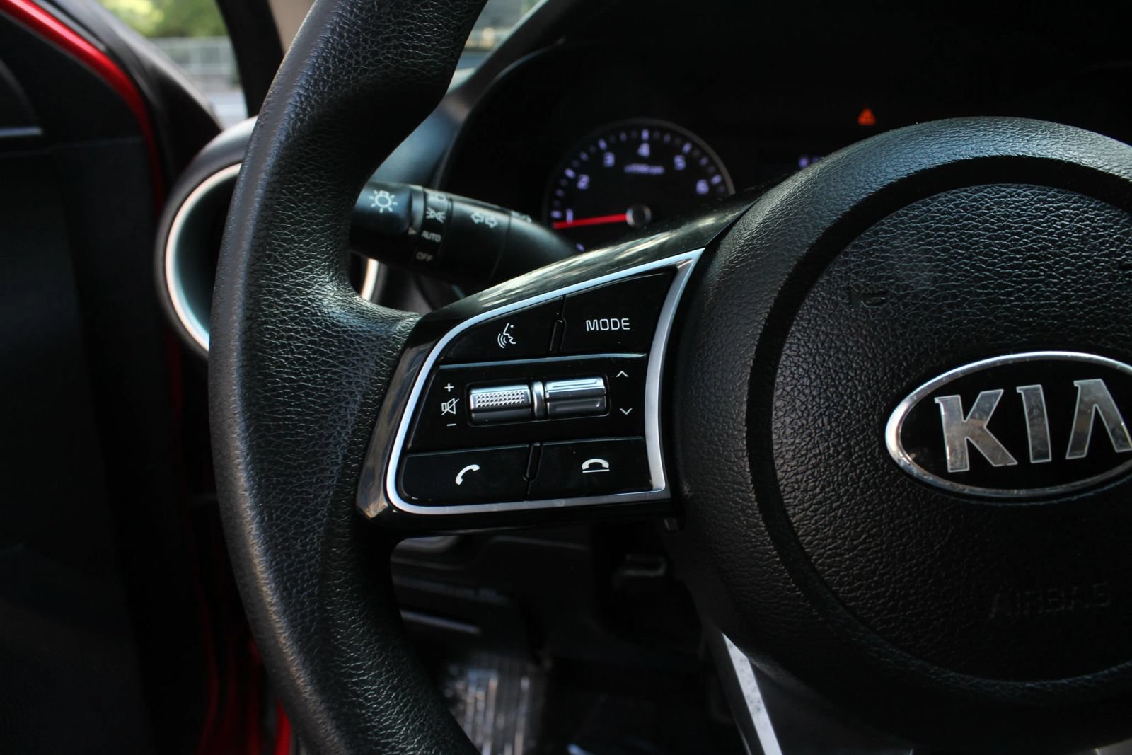 Used 2020 Kia Forte LXS FWD image 30