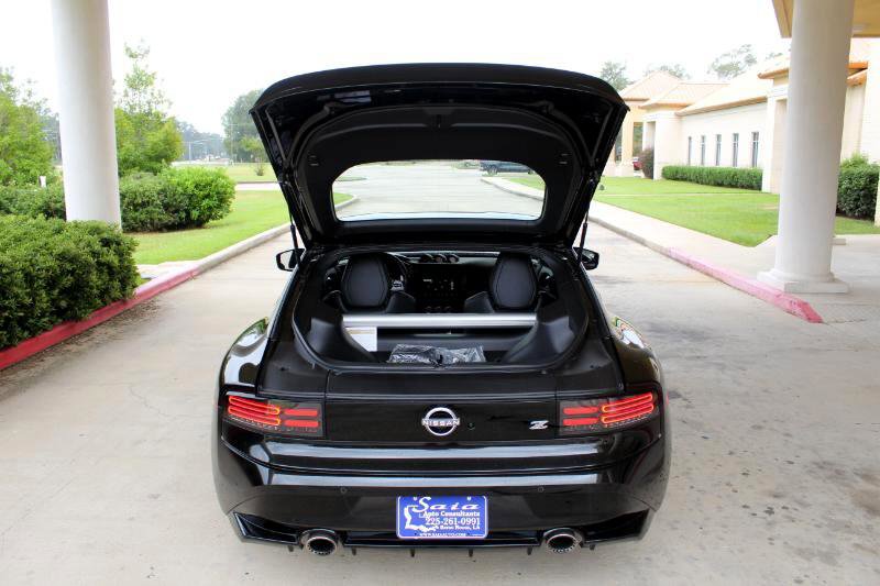 Used 2024 Nissan Z Performance w/ Floor Mat Package image 18
