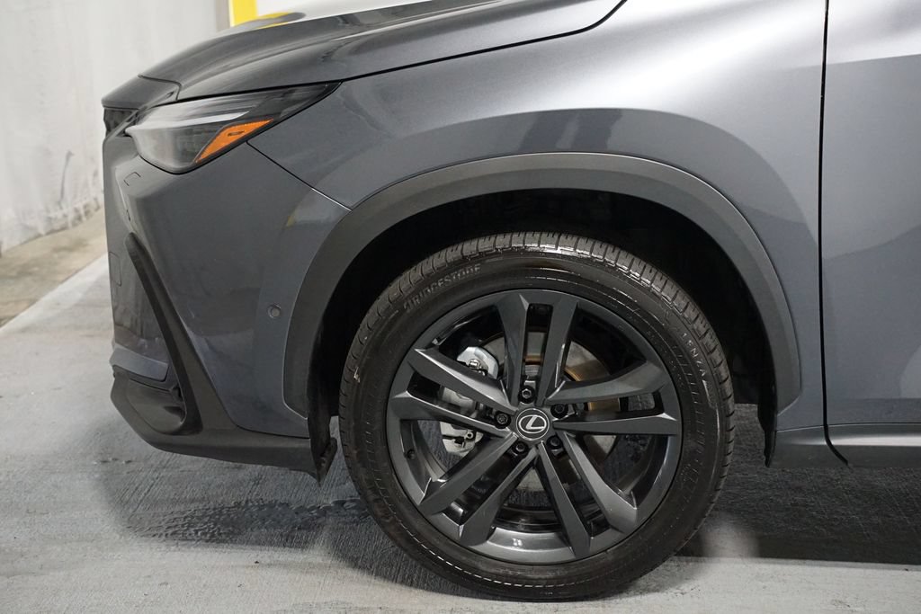 Used 2025 Lexus NX 450h+ AWD w/ Accessory Package (2T) image 5