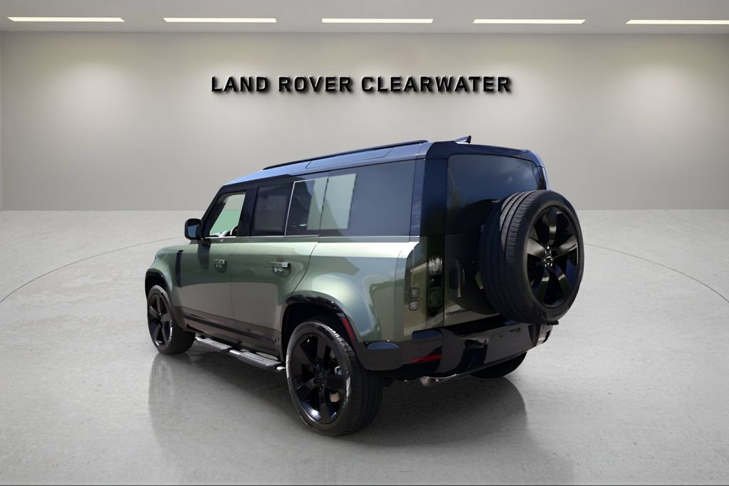 New 2026 Land Rover Defender 110 X-Dynamic SE AWD/4WD image 3