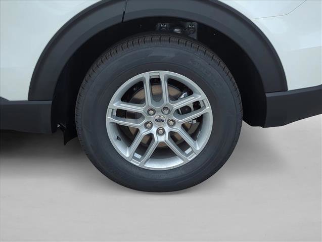 New 2026 Ford Explorer Active image 10