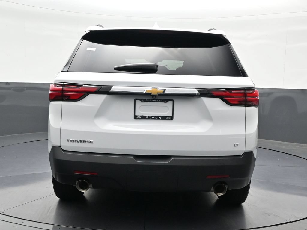 Used 2023 Chevrolet Traverse LT FWD image 4