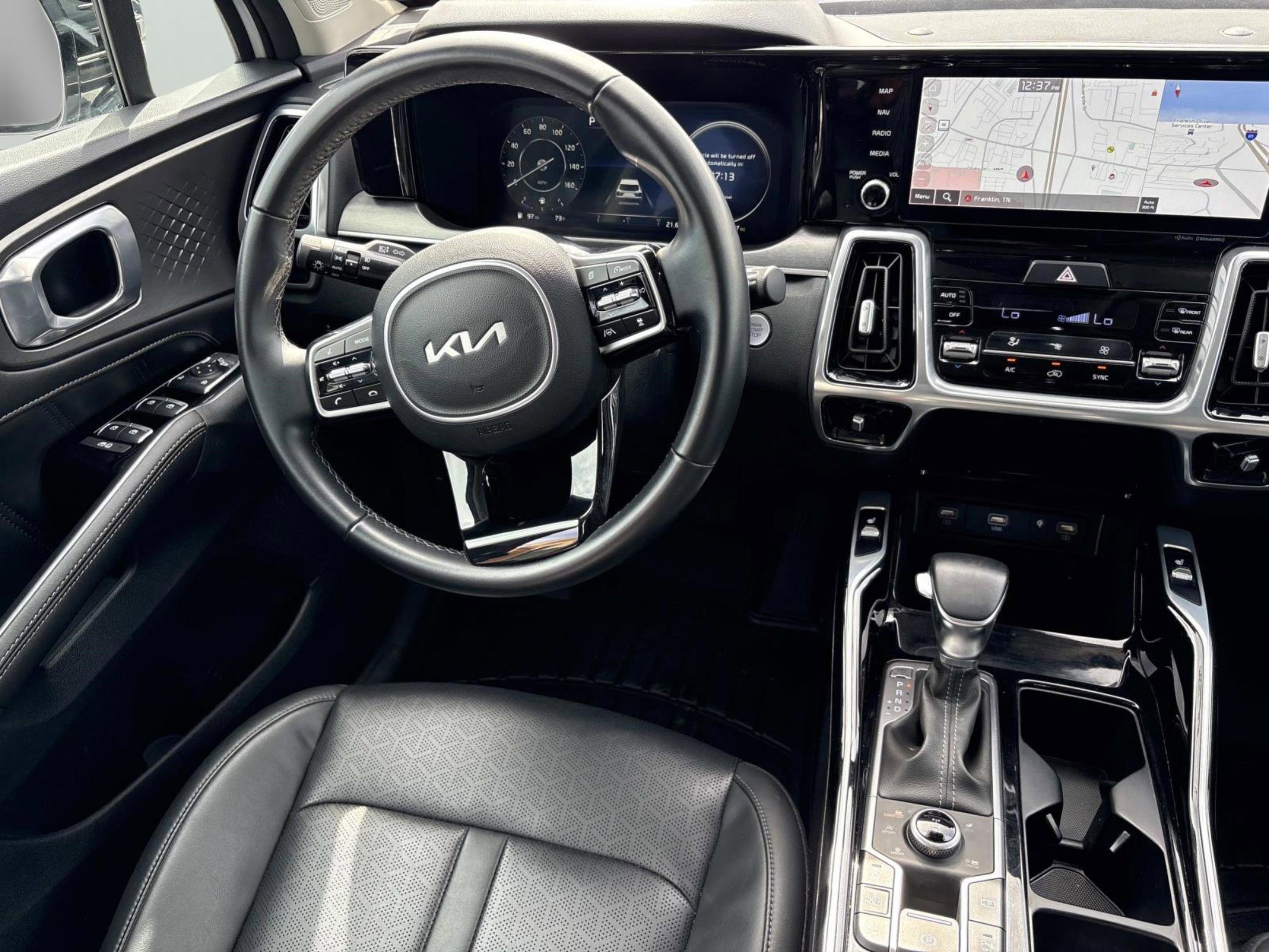 Used 2023 Kia Sorento SX image 13