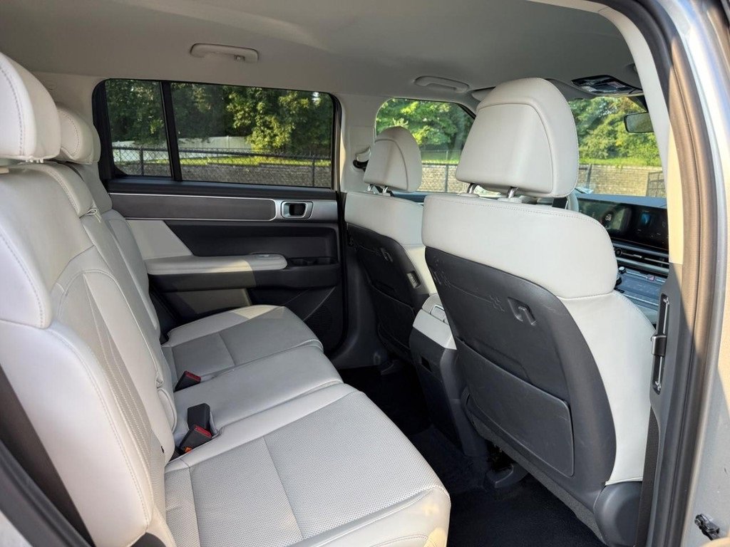 Used 2024 Hyundai Santa Fe SEL image 10