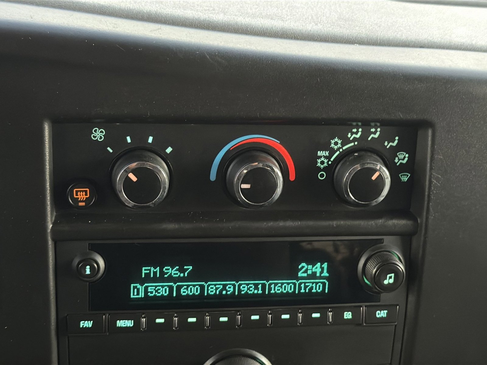 Used 2024 Chevrolet Express 3500 LS image 20