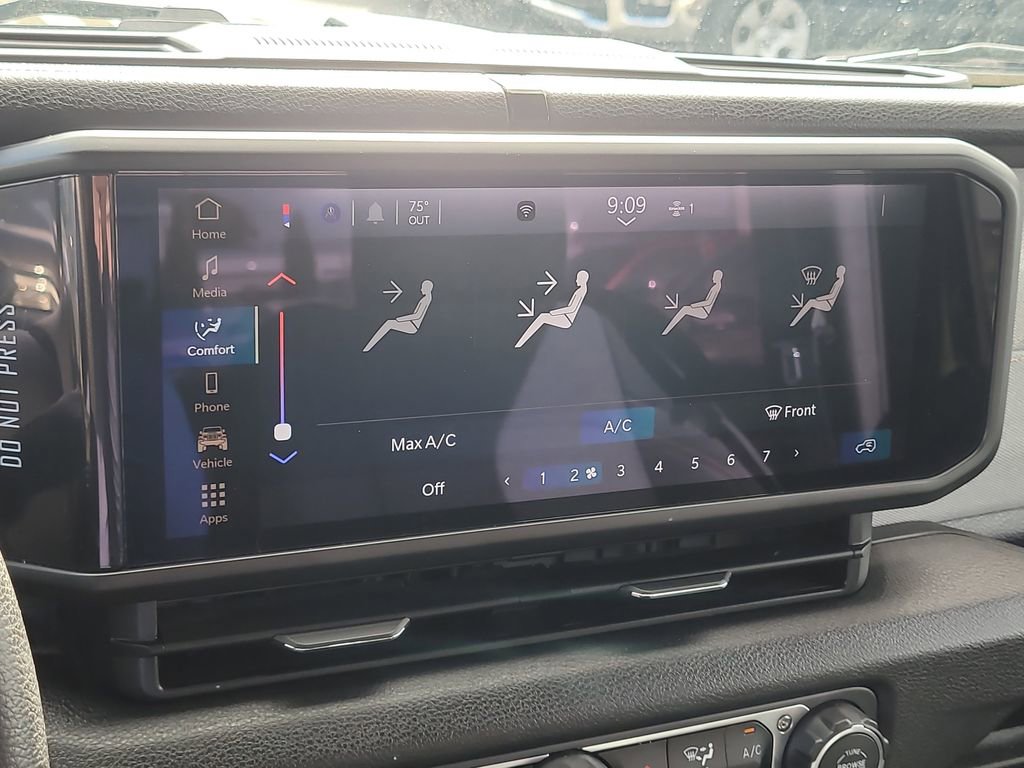 Used 2025 Jeep Wrangler Sport image 14