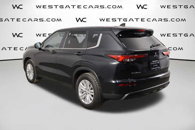 Used 2024 Mitsubishi Outlander ES image 38