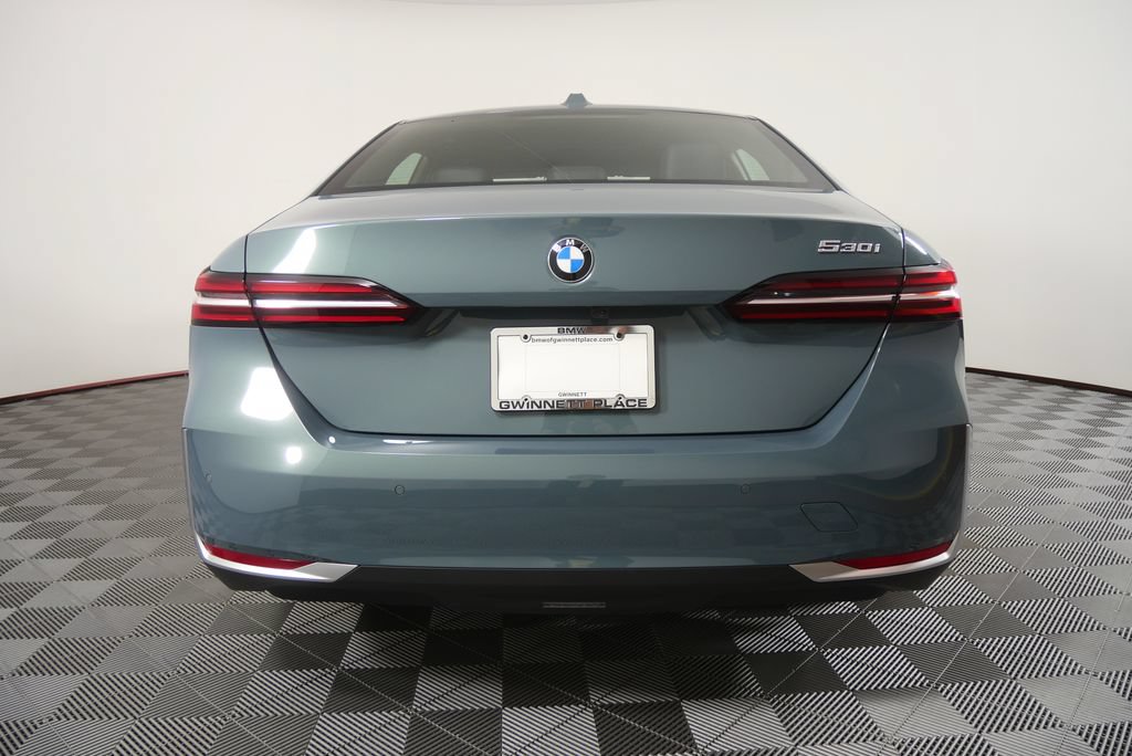 Used 2026 BMW 530i RWD image 4