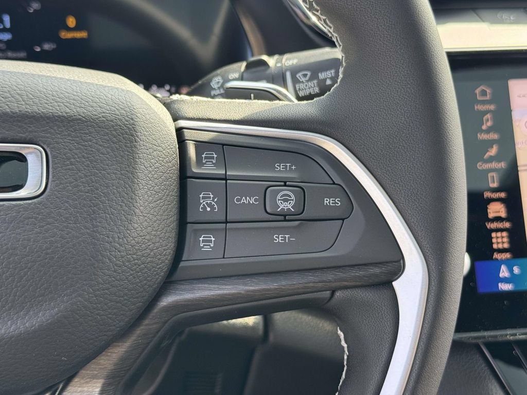 New 2026 Jeep Grand Cherokee Altitude AWD/4WD image 23