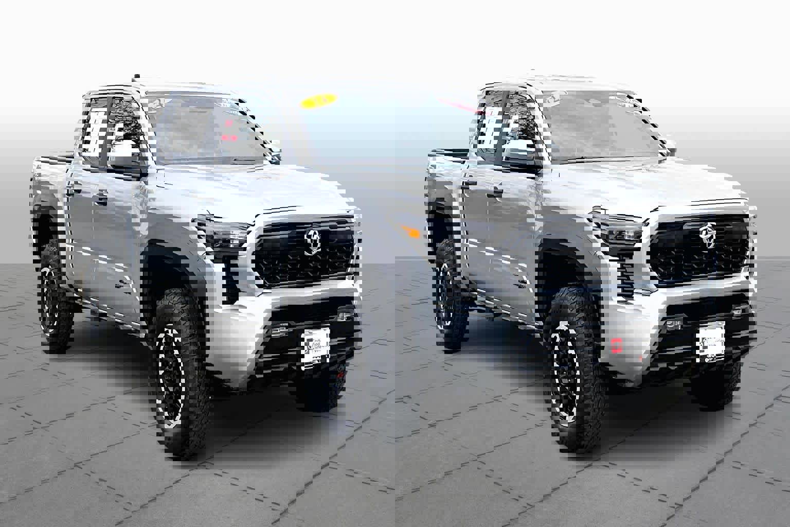 Certified 2024 Toyota Tacoma TRD Off-Road image 2