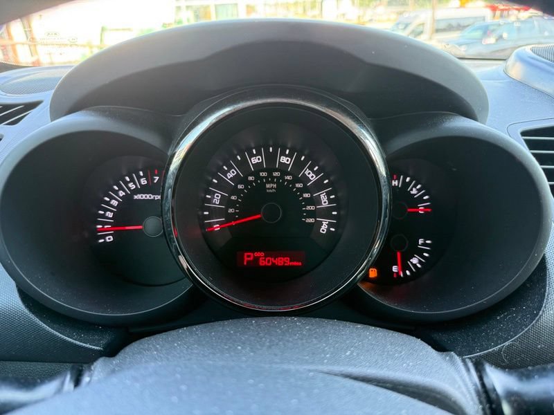 Used 2011 Kia Soul + w/ Audio Pkg FWD image 11