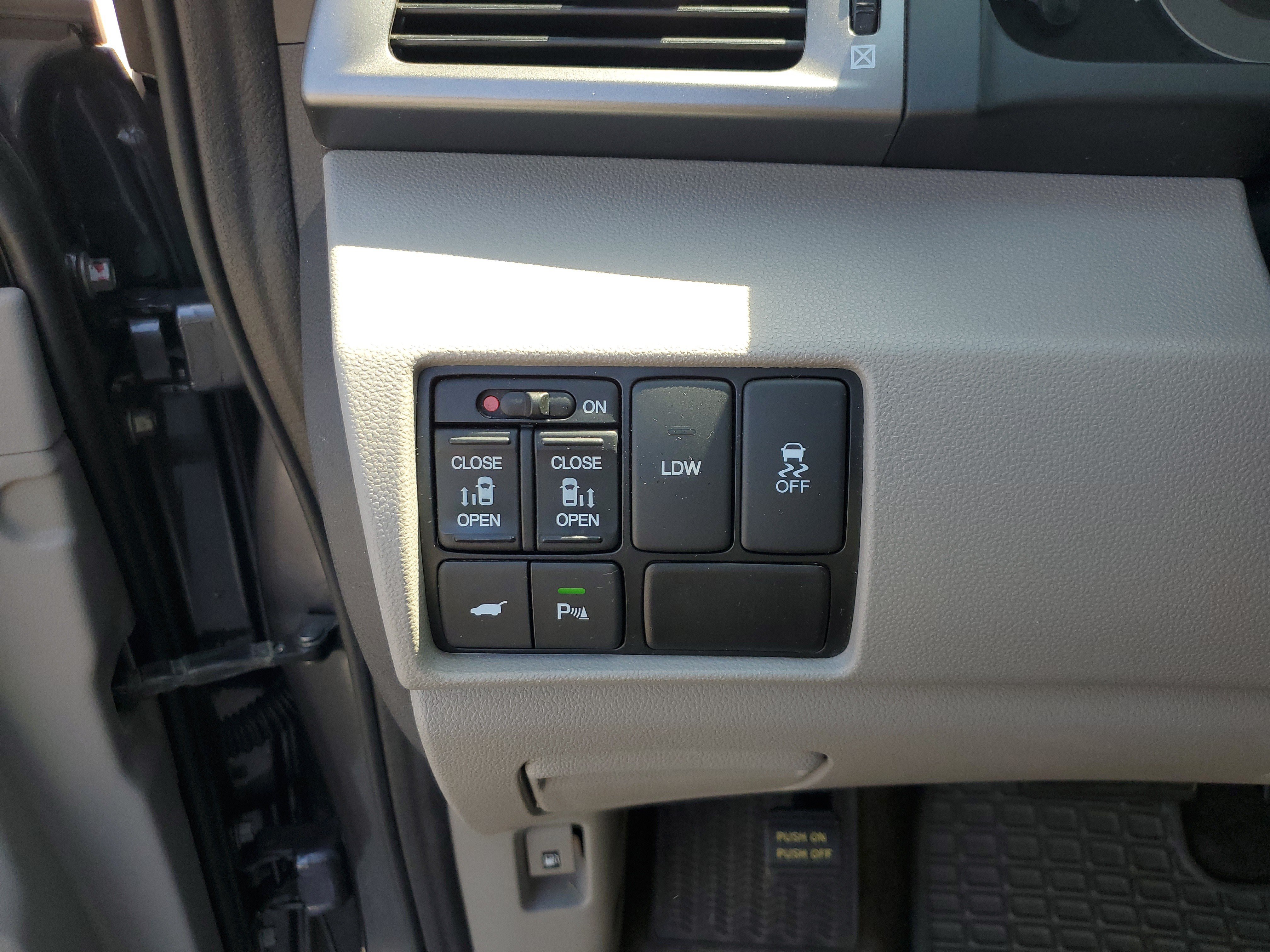 Used 2014 Honda Odyssey Touring image 28