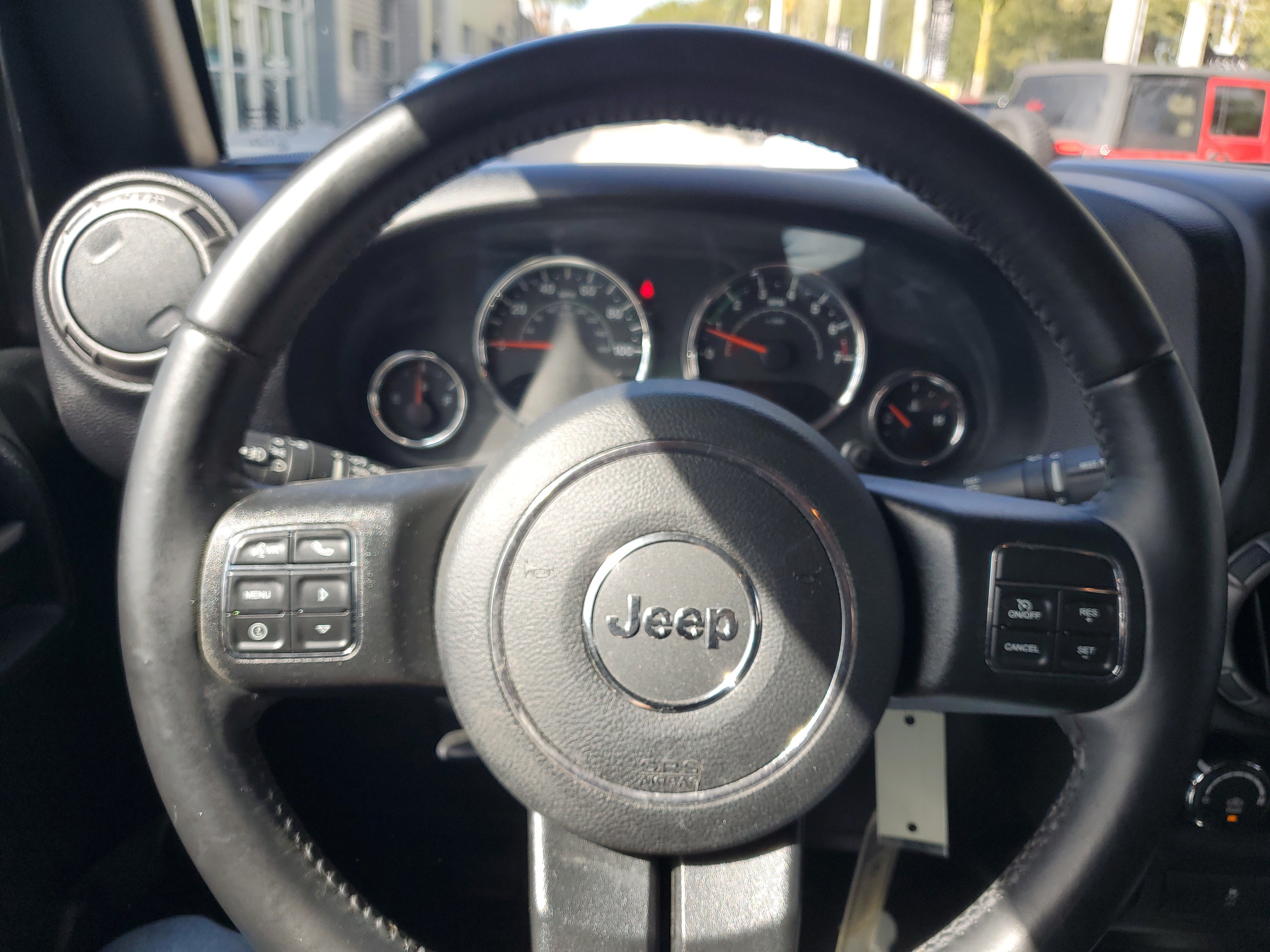 Used 2017 Jeep Wrangler Sport AWD/4WD image 14