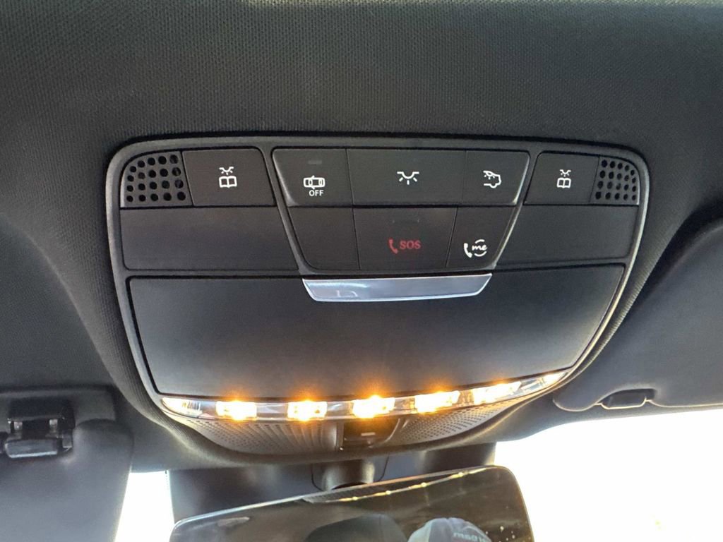 Certified 2022 Mercedes-Benz GLC 43 AMG 4MATIC image 19