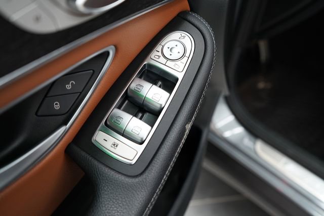 Used 2021 Mercedes-Benz GLC 43 AMG 4MATIC image 13