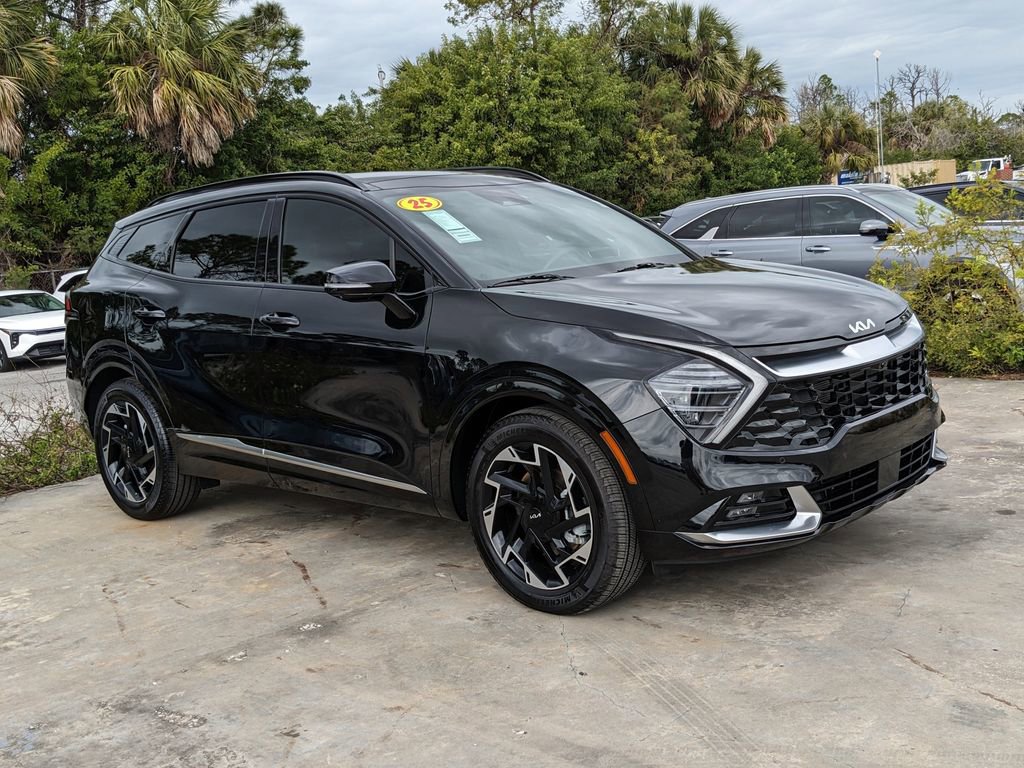 Certified 2025 Kia Sportage SX image 2