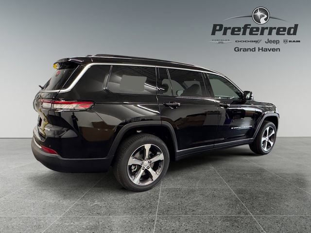 New 2026 Jeep Grand Cherokee L Limited w/ Trailer Tow Package AWD/4WD image 21