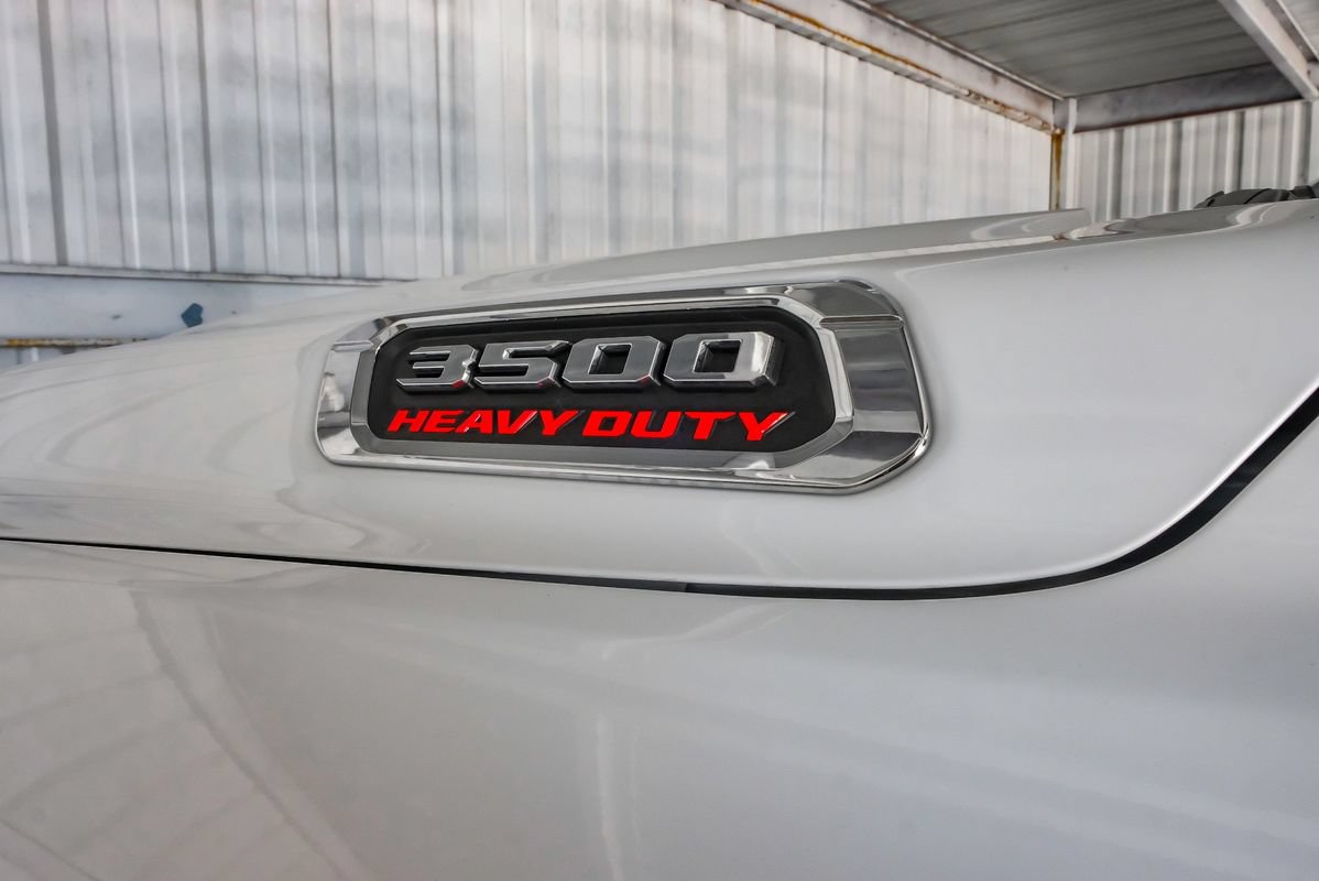 Used 2025 RAM 3500 Laramie AWD/4WD image 54