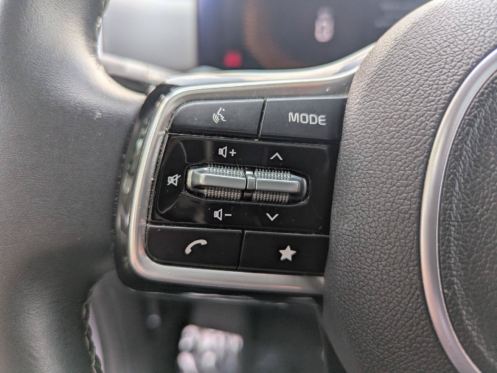 Used 2025 Kia Sorento S w/ Panoramic Sunroof Package AWD/4WD image 21